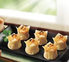 Stuffed glutinous rice and pork dumplings