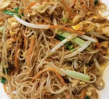 Stir-Fried Rice Noodles with Three Fresh Ingredients