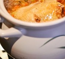 Huizhou-style Chicken Soup with Wild Ingredients