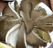 Enoki Mushroom