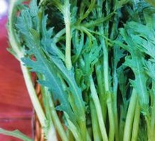 Chinese chrysanthemum greens