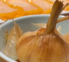 Sweet Pickled Garlic