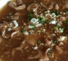 Stewed Pork Intestines with Garlic
