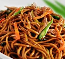 Stir-Fried Pork with Green Pepper Noodles