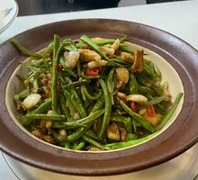 Braised Green Beans in Clay Pot