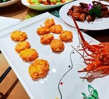 Peach-Scented Lobster Medallions