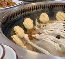 Steamed rice roll