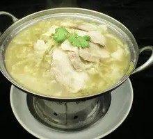 Braised Pork with Sour Cabbage in Hot Pot