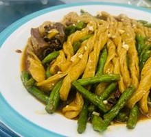 Braised Spare Ribs with Steamed Buns