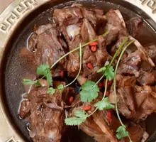Sauce-Flavored Lamb Spine Pot