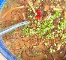 Clam and Noodles Stir-fry