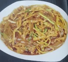 Shredded Pork with Rice Noodles