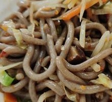 Hand-extruded noodle soup