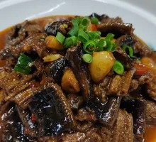 Stir-Fried Eel with Garlic