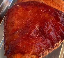 Special Roasted Tiger Skin Whole Pig's Elbow