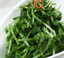 Cold-mixed mung bean sprouts