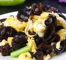 Scallion and木耳 Stir-fried with Eggs
