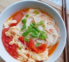 Tomato and Egg Noodles