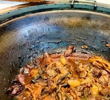 Tendon and Brain Hot Pot