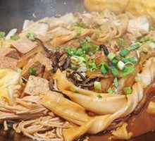 Stewed Local Chicken in Iron Pot (Small)