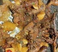 Stewed Goose in Iron Pot