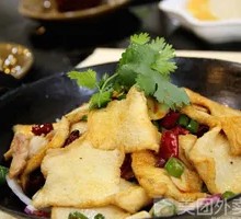Spicy Pot-Braised Tofu with Leaves