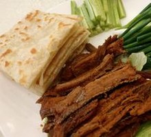 Crispy pancakes with hairtail fish