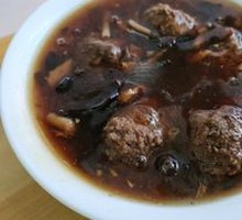 Noodles with Meatballs in Sauce