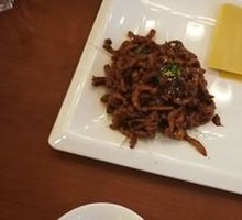 Beijing-style Shredded Pork in Soy Sauce