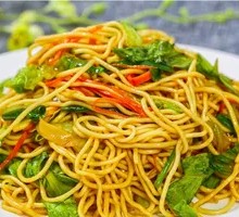 Egg and Beef Brisket Fried Noodles