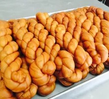 Northeast-style Old-Fashioned Sesame Twists