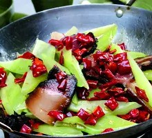 Spicy Sichuan-style smoked bamboo shoots with cured pork