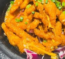 Stoneware Crispy Chicken Feet
