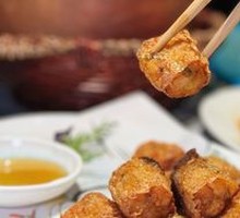 Chao Shan Fried Pork Dumplings