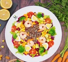 Fresh Shrimp Quinoa Salad