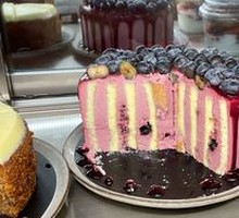 Blueberry Cheese-filled Cake