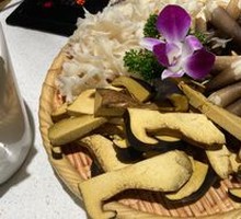 Yunnan Mushroom Trio