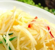 Spicy Pepper and Potato Noodles