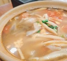 Tomato and Meatball Hot Pot Soup