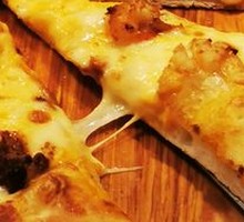 Spicy Crawfish Pizza
