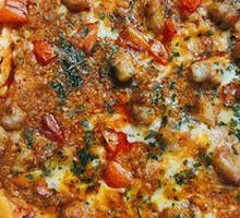 Classic Italian Meat Sauce Pizza