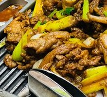 Beijing-style Grilled Meat on Iron Skillet