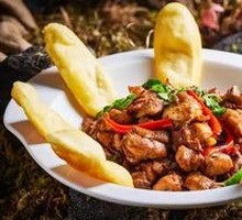 Cloud Peach Stir-Fried Chicken
