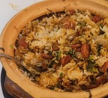 Braised Pork Ribs with Preserved Meat in Clay Pot Rice