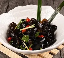 Cold-mixed black fungus
