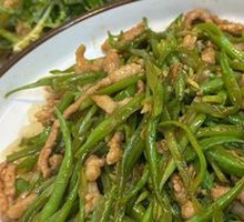 Braised Lentils with Shredded Pork Noodles