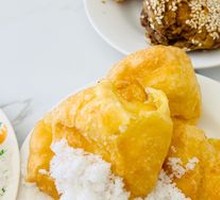 Cream Doughnut