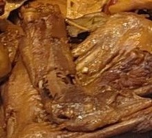 Great Peng Spreads Duck Wings