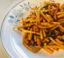 Fish-Flavored Shredded Pork