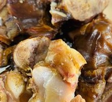 Braised Pork Trotters in Old Soup Sauce
